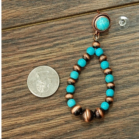 Genuine turquoise & Navajo pearl earrings - Picture 2 of 3